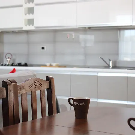 The Comfort Place - 2br, New & Fully Furnished Appartement *