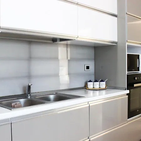 The Comfort Place - 2br, New & Fully Furnished