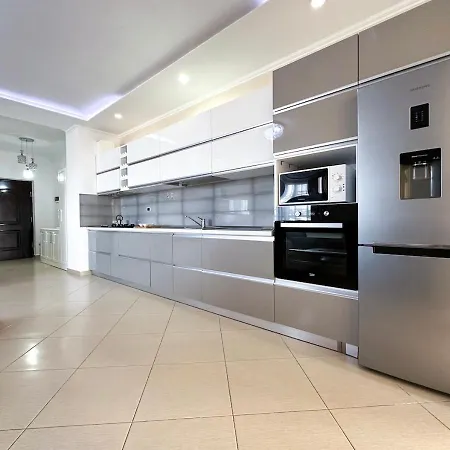 Appartement The Comfort Place - 2br, New & Fully Furnished Durrës