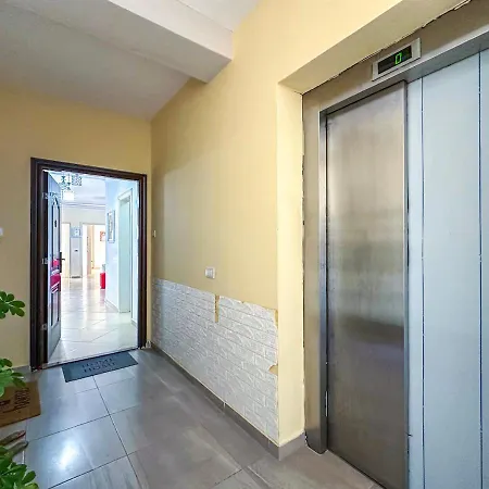 The Comfort Place - 2br, New & Fully Furnished * Durrës